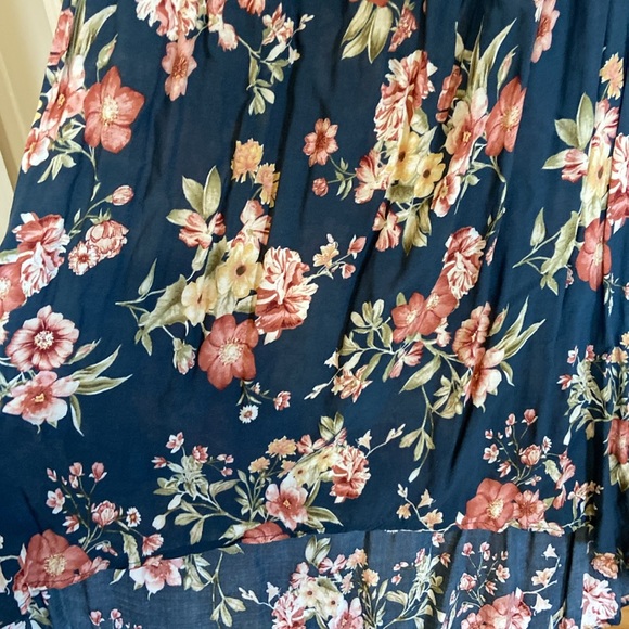 Forever 21 asymmetrical dress - Picture 2 of 4